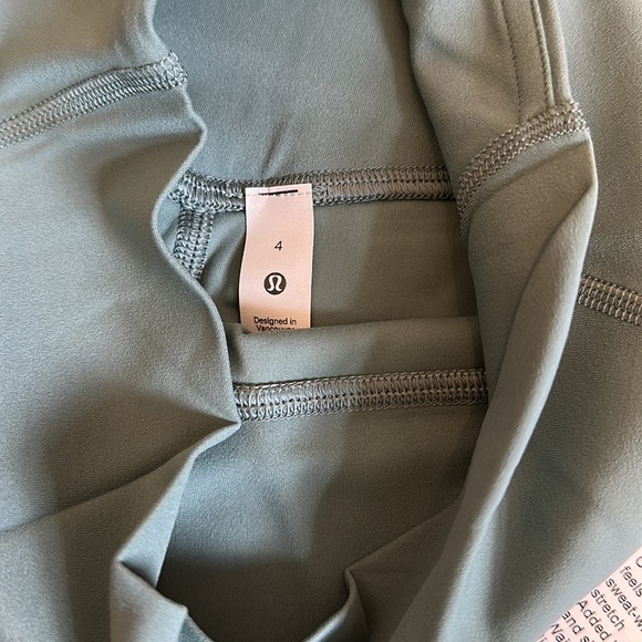 Lululemon Align Pants with Pockets - Picture 3 of 4